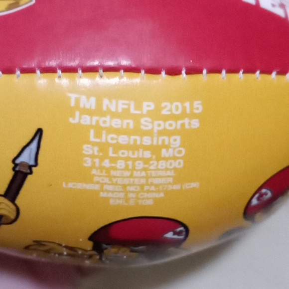 Kansas City Chiefs Rusher Mini Football 🏈 - Picture 2 of 8